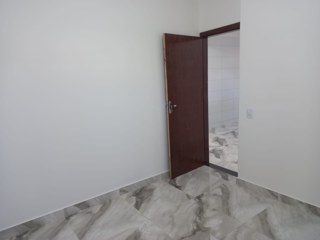 Casa à venda com 3 quartos, 200m² - Foto 12