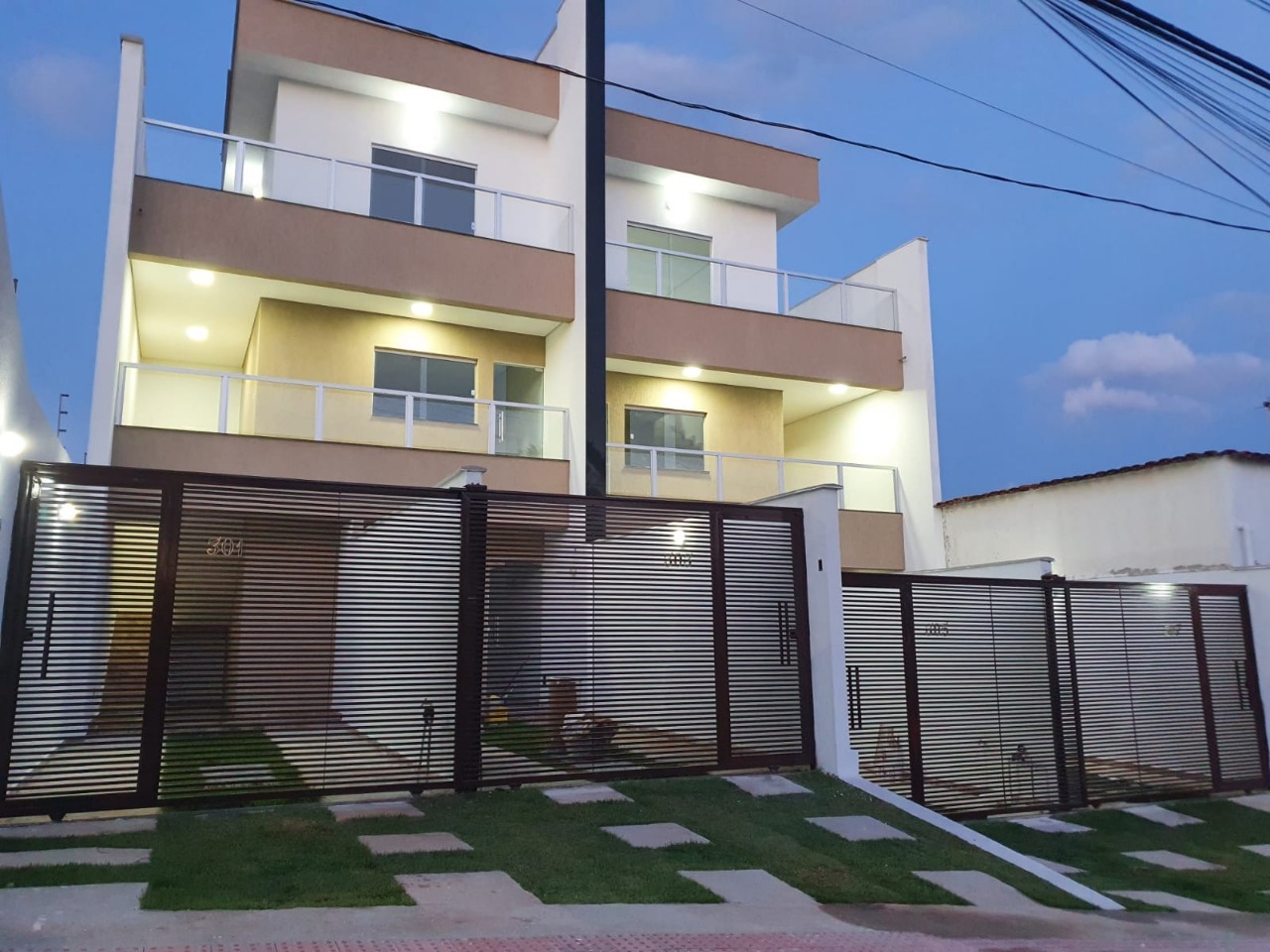 Casa à venda com 3 quartos, 190m² - Foto 1