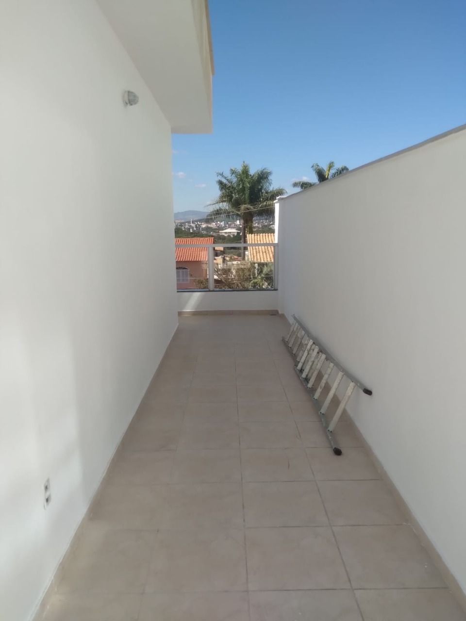 Casa à venda com 3 quartos, 190m² - Foto 4