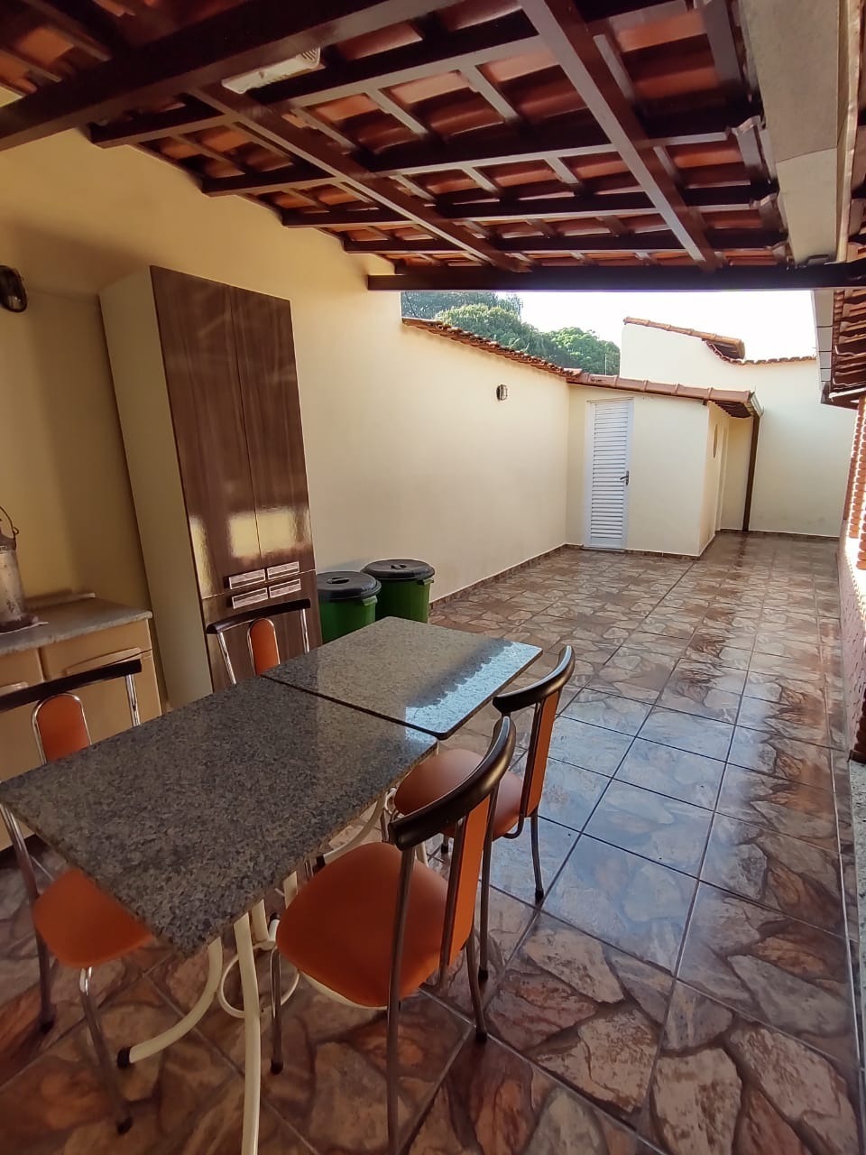 Casa à venda com 2 quartos, 360m² - Foto 8