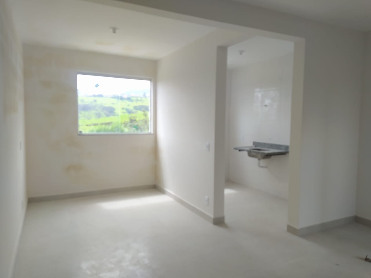 Apartamento à venda com 2 quartos, 60m² - Foto 1