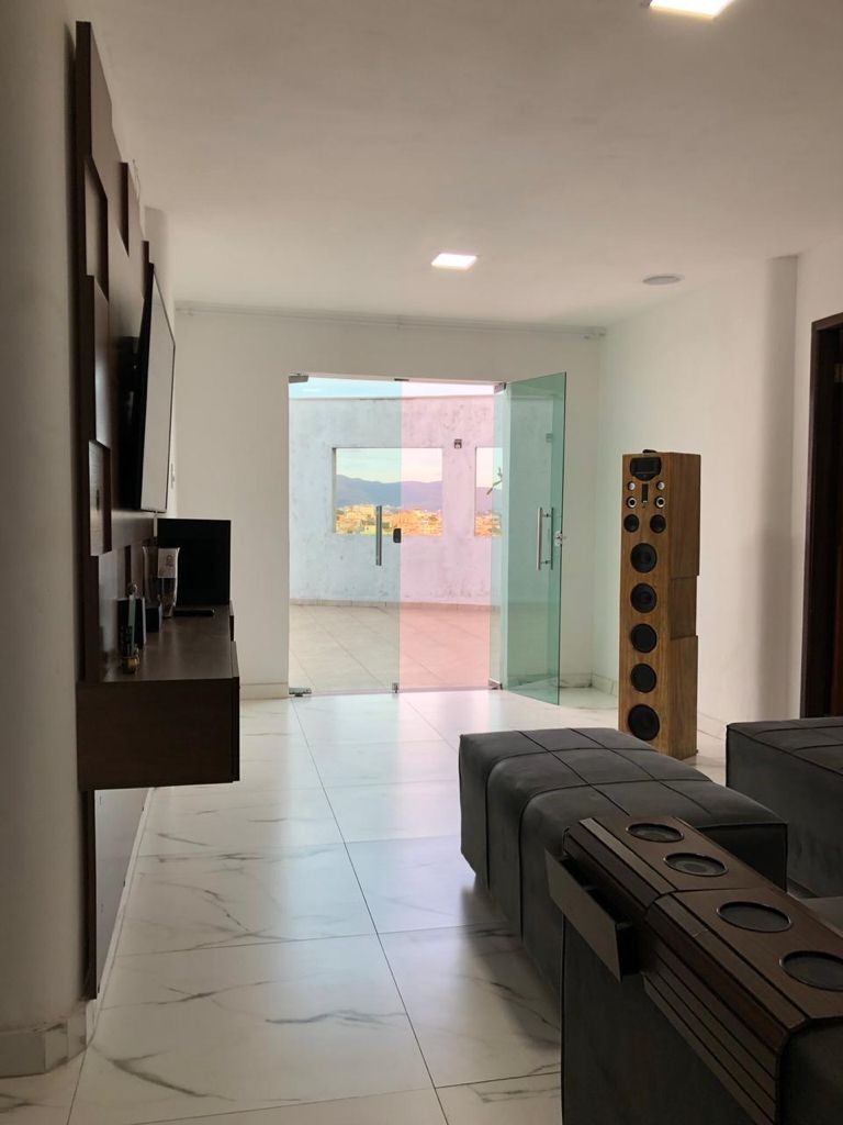 Casa à venda com 2 quartos, 190m² - Foto 25