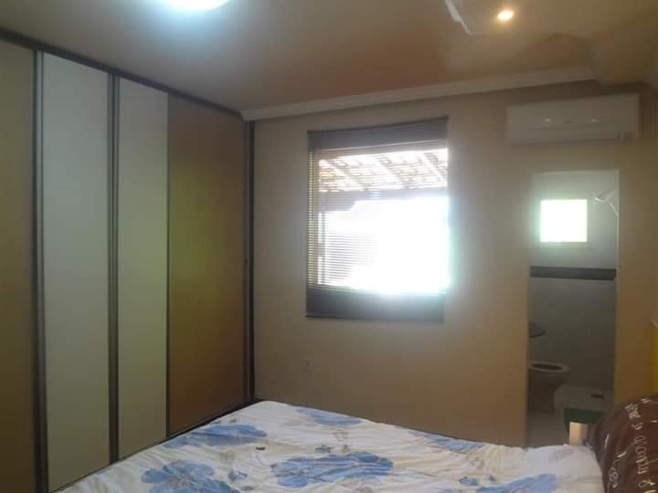 Casa à venda com 4 quartos, 180m² - Foto 8