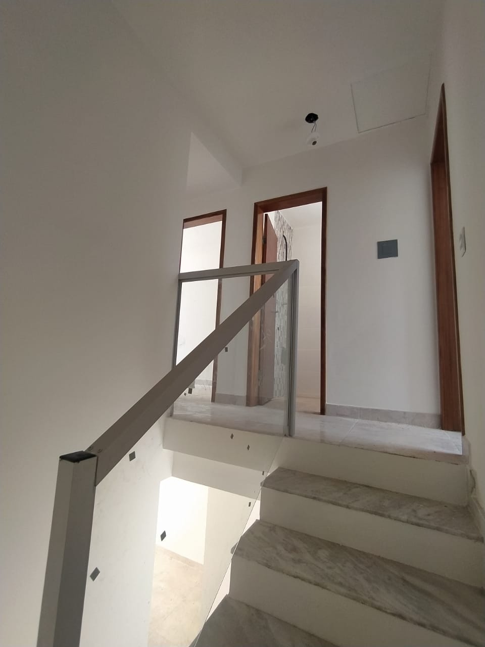 Casa à venda com 3 quartos, 110m² - Foto 3