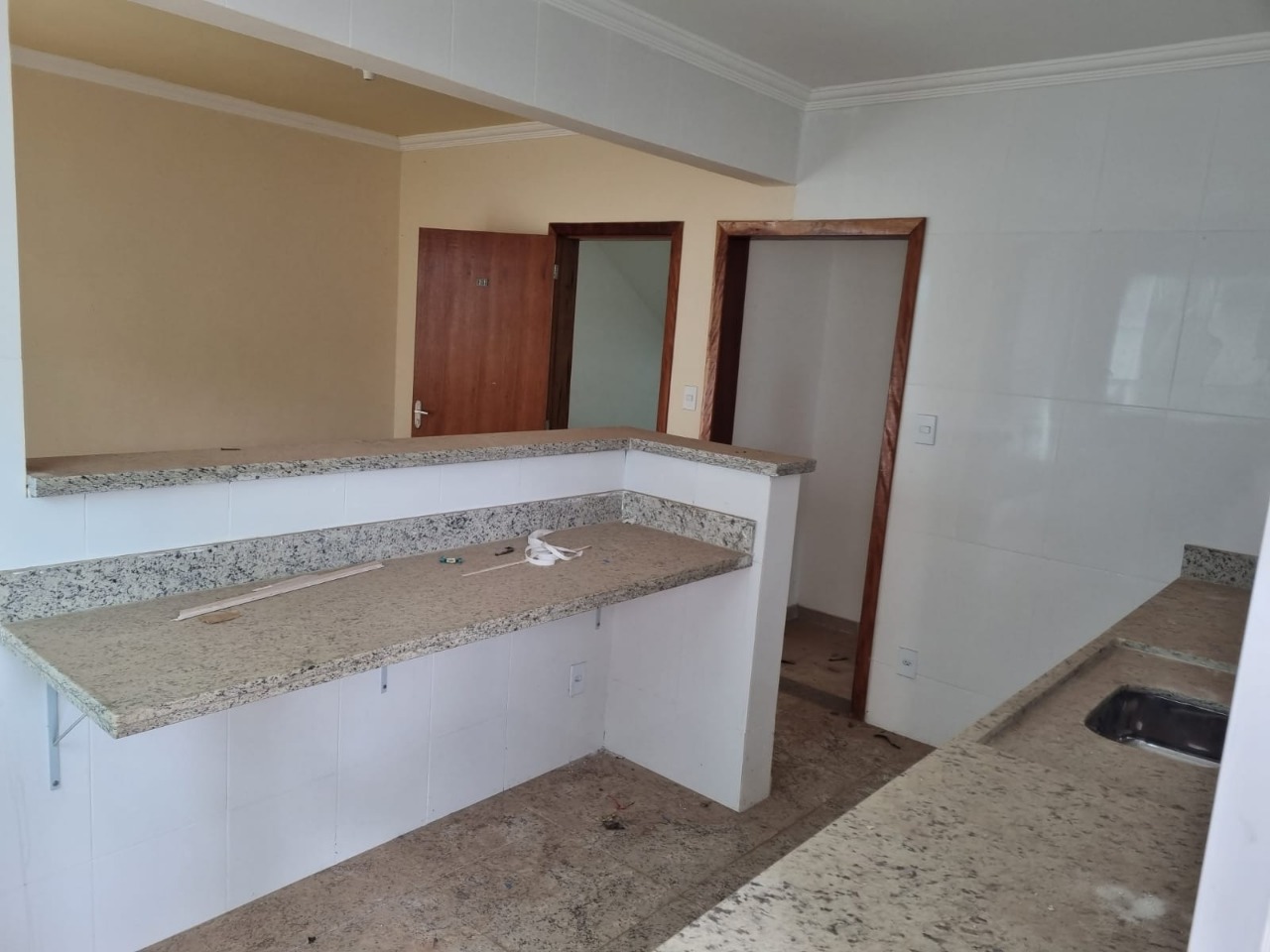 Apartamento à venda com 3 quartos, 80m² - Foto 4