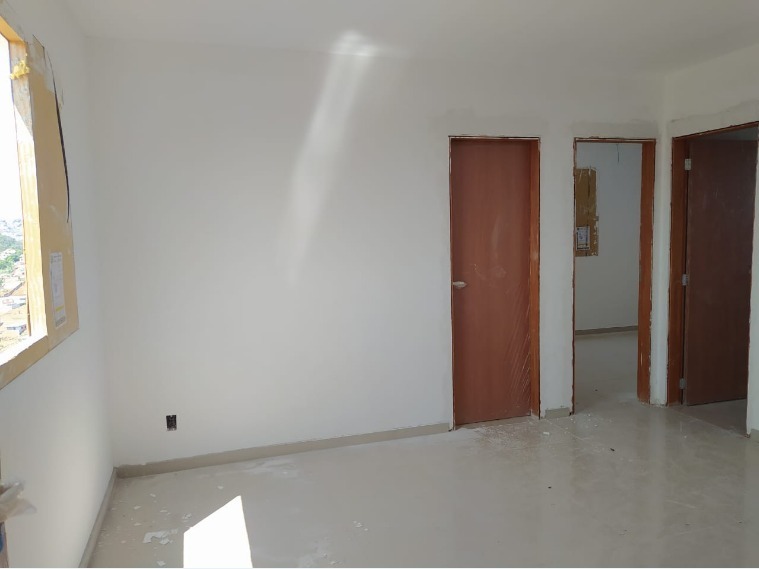 Apartamento à venda com 2 quartos, 60m² - Foto 2