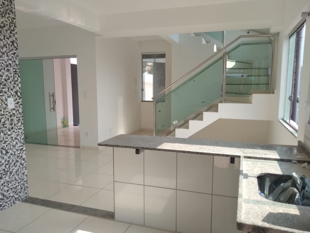 Casa à venda com 3 quartos, 120m² - Foto 8