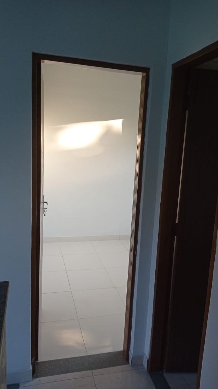 Casa à venda com 2 quartos, 80m² - Foto 11