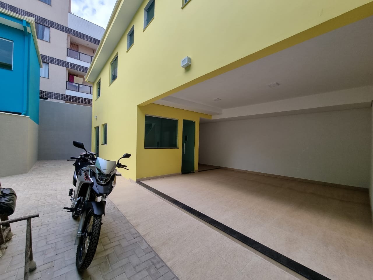 Casa à venda com 3 quartos, 130m² - Foto 3