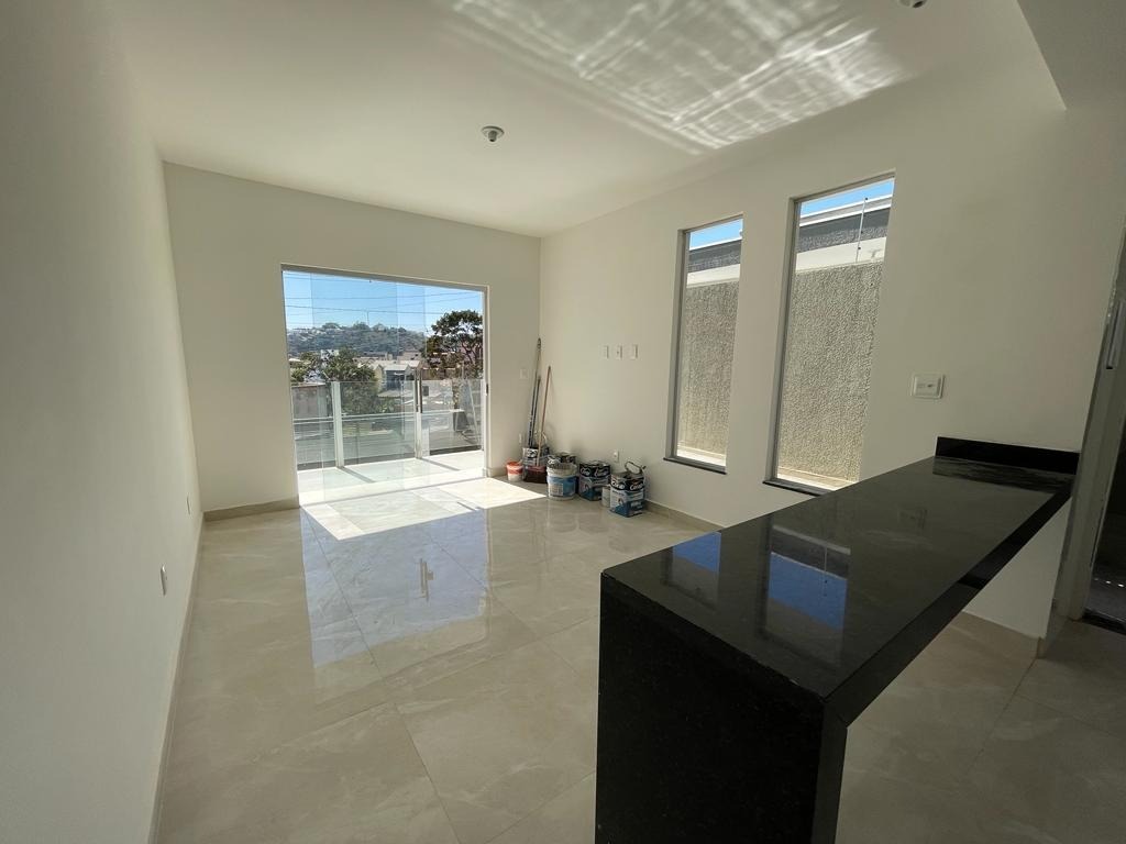 Casa à venda com 3 quartos, 100m² - Foto 14