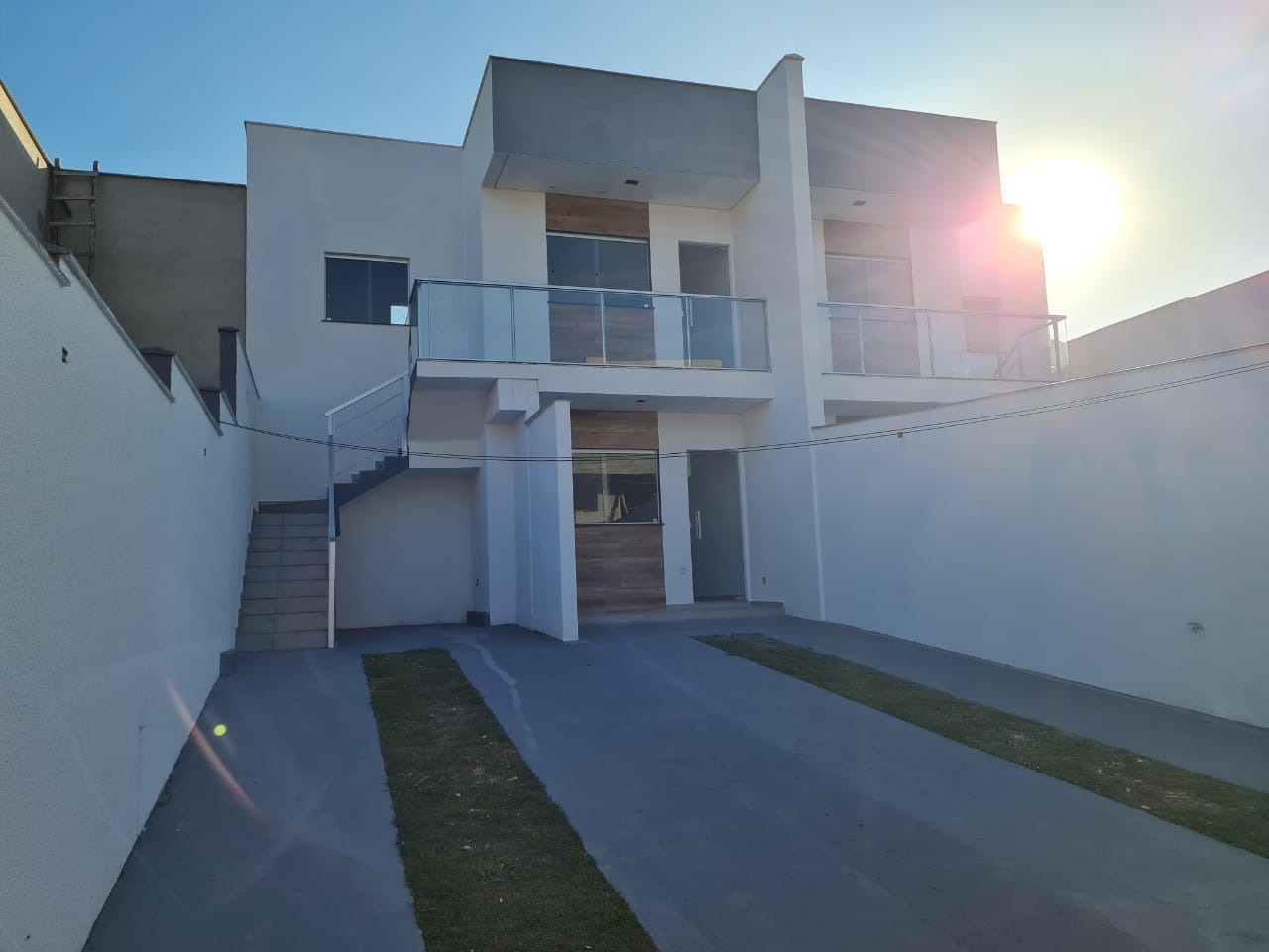 Casa à venda com 2 quartos, 57m² - Foto 2