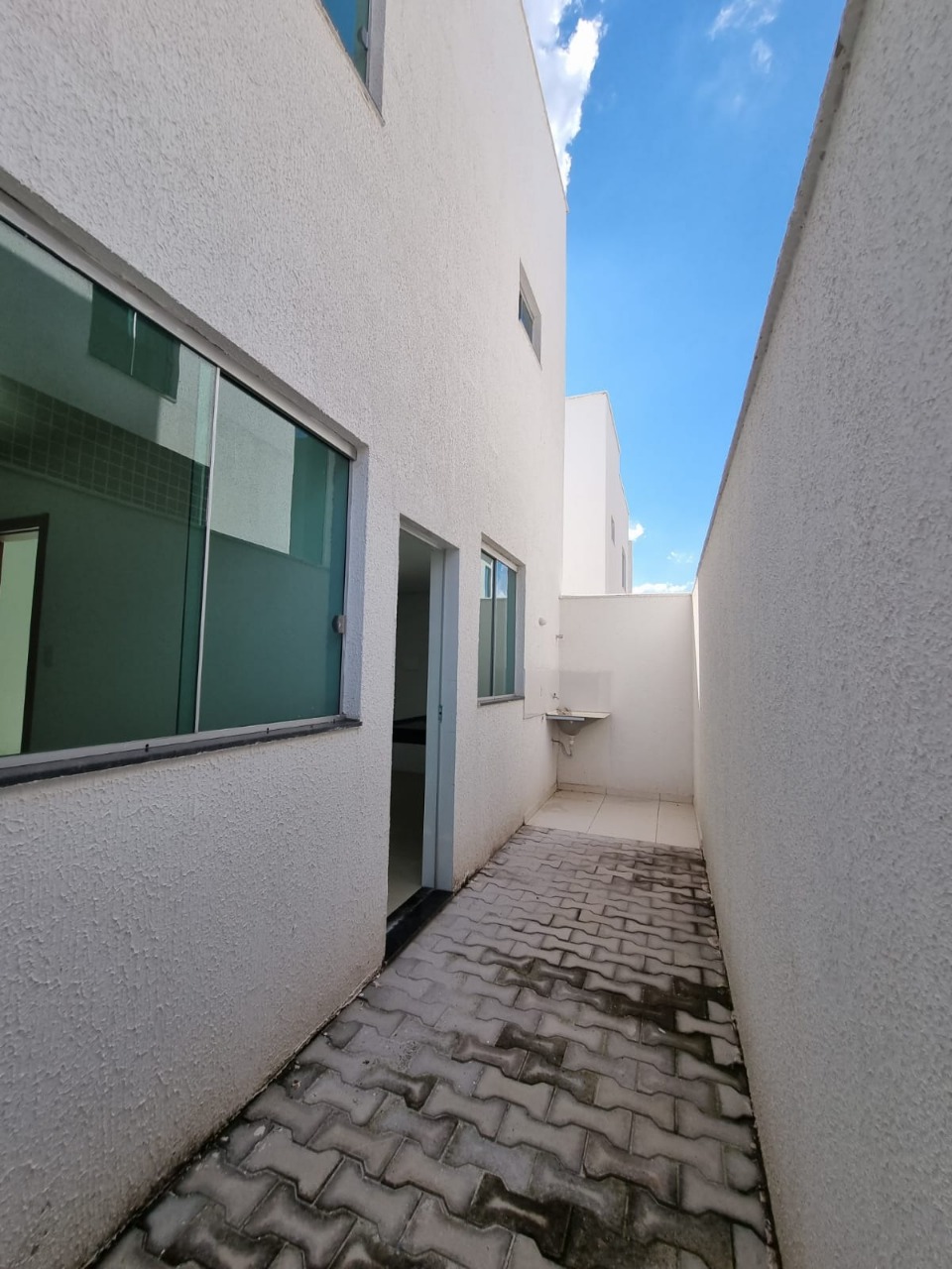 Casa à venda com 3 quartos, 74m² - Foto 12