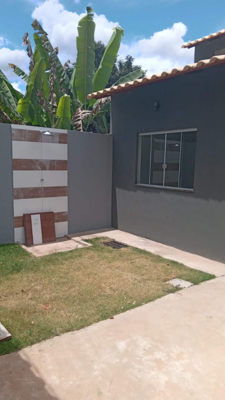 Casa à venda com 2 quartos, 60m² - Foto 1