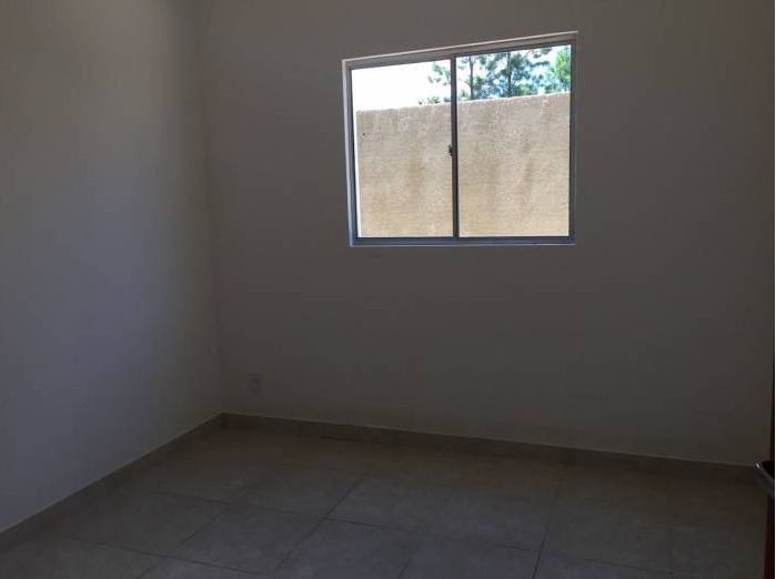 Casa à venda com 3 quartos, 80m² - Foto 6