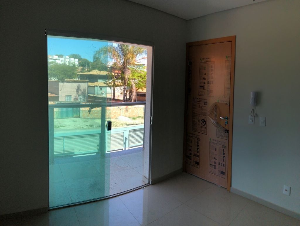 Cobertura à venda com 2 quartos, 61m² - Foto 1