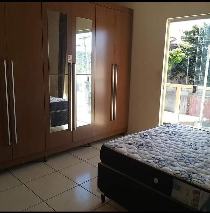 Casa à venda com 2 quartos, 60m² - Foto 4