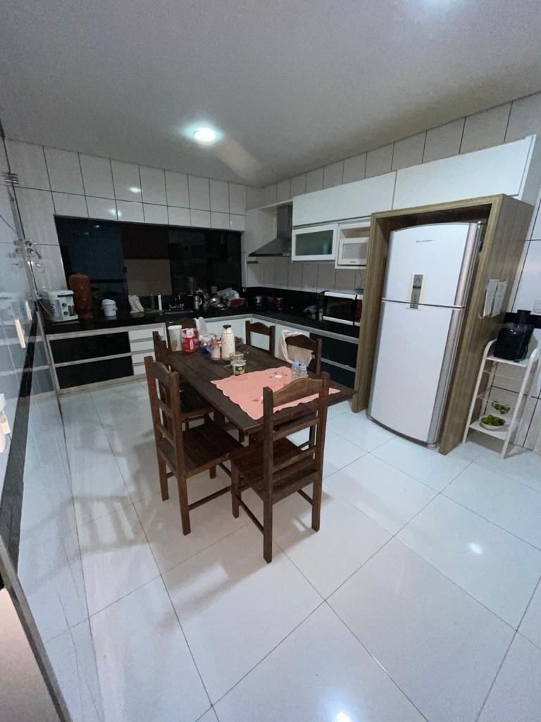 Casa à venda com 3 quartos, 1000m² - Foto 12