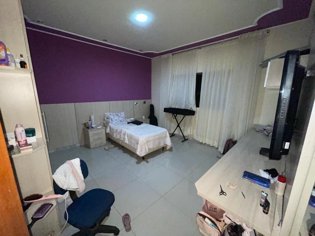 Casa à venda com 3 quartos, 1000m² - Foto 18