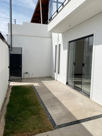 Casa à venda com 2 quartos, 50m² - Foto 3