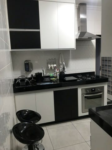 Casa à venda com 2 quartos, 65m² - Foto 3