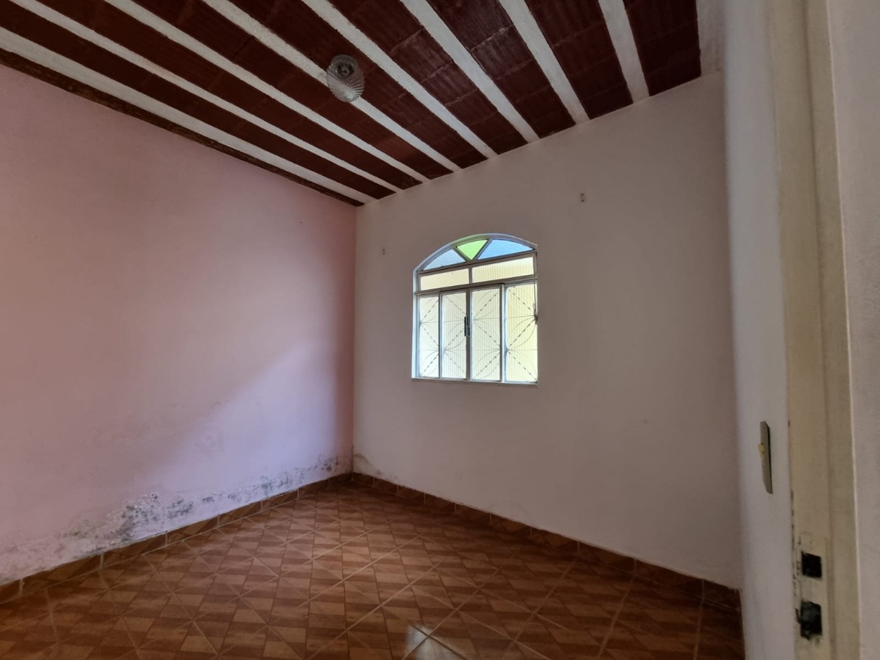 Casa à venda com 3 quartos, 240m² - Foto 2