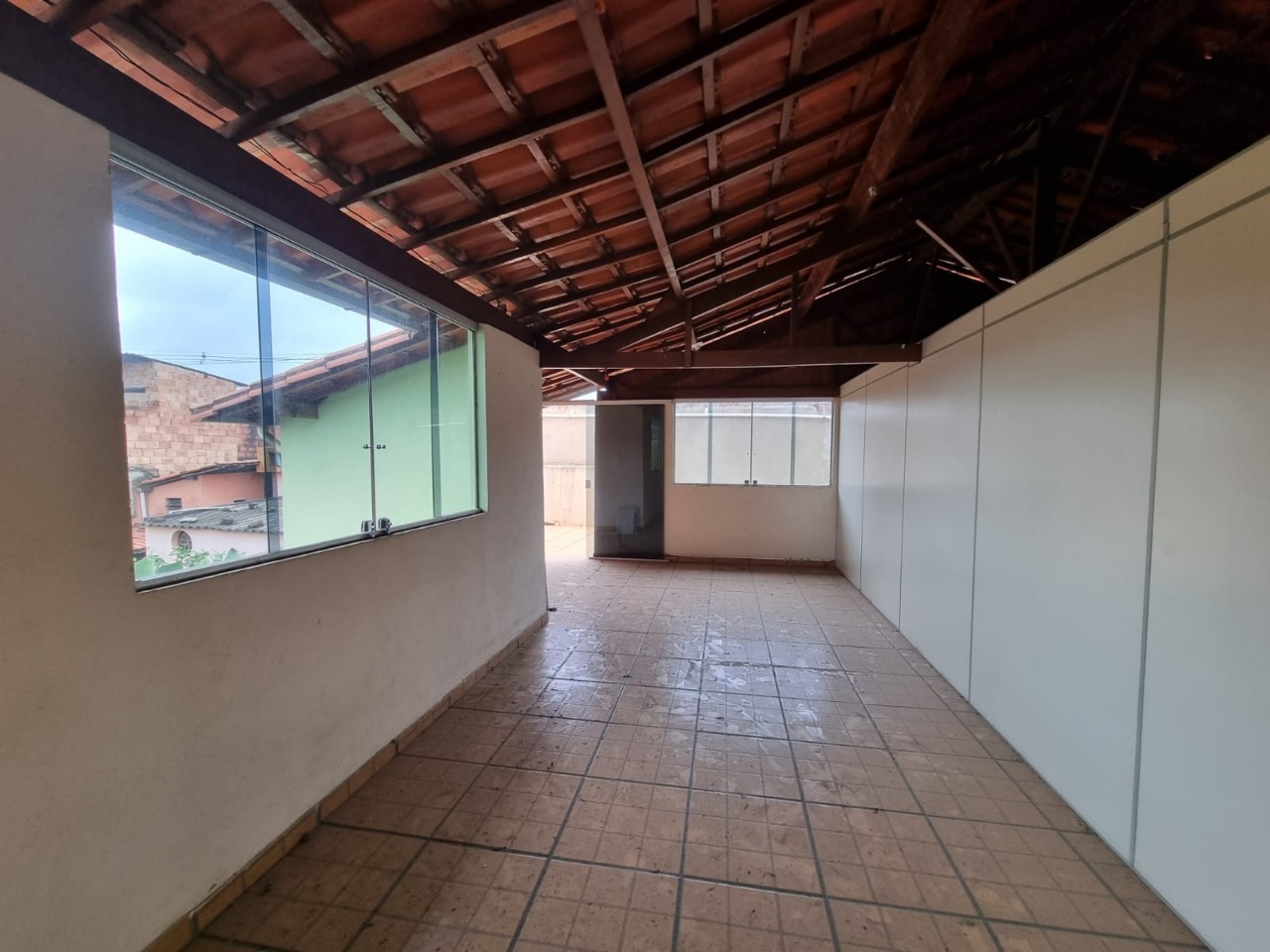 Casa à venda com 3 quartos, 240m² - Foto 18