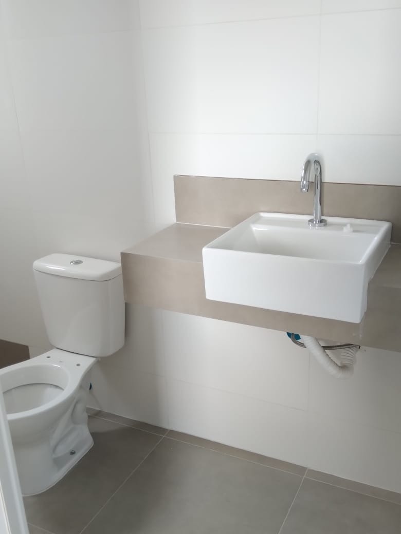 Apartamento à venda com 2 quartos, 65m² - Foto 3