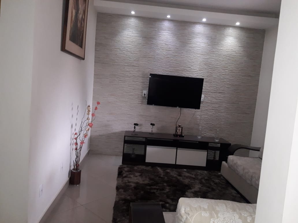 Casa à venda com 3 quartos, 160m² - Foto 2