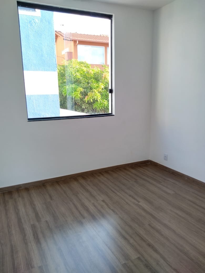 Casa à venda com 3 quartos, 82m² - Foto 13