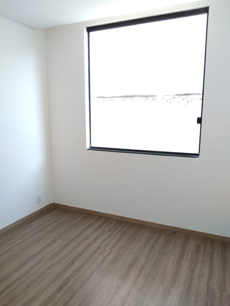 Casa à venda com 3 quartos, 100m² - Foto 14