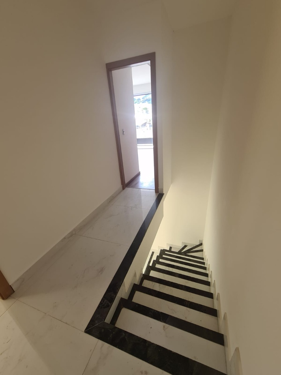 Casa à venda com 2 quartos, 89m² - Foto 5