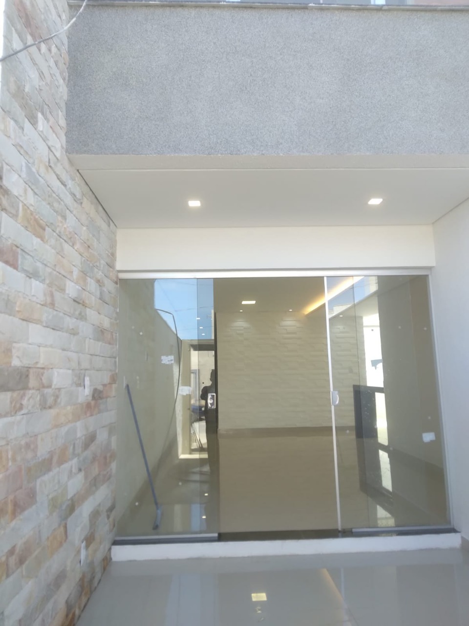 Casa à venda com 3 quartos, 95m² - Foto 2