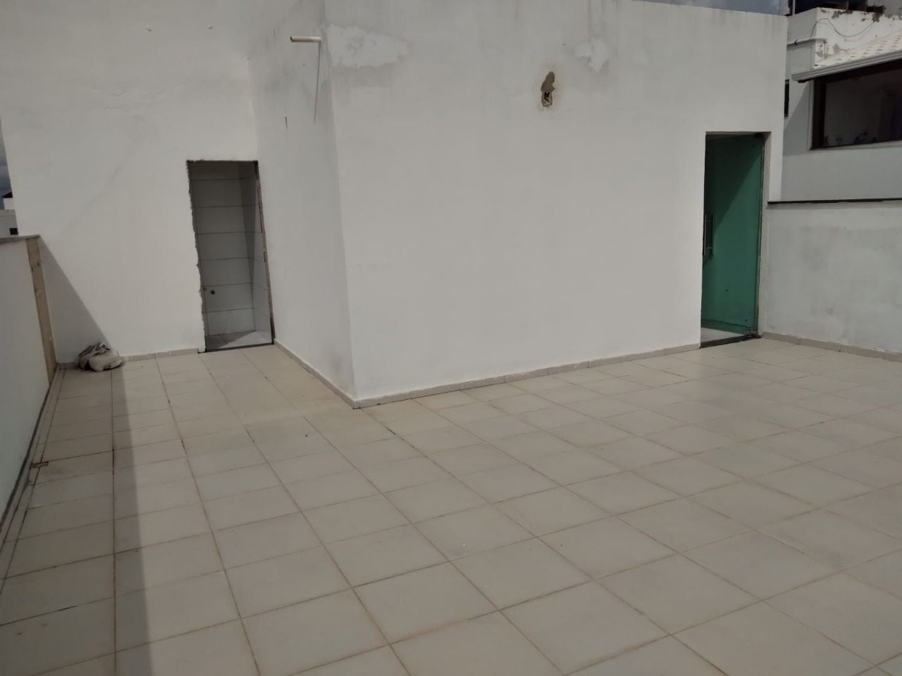 Cobertura à venda com 3 quartos, 140m² - Foto 2