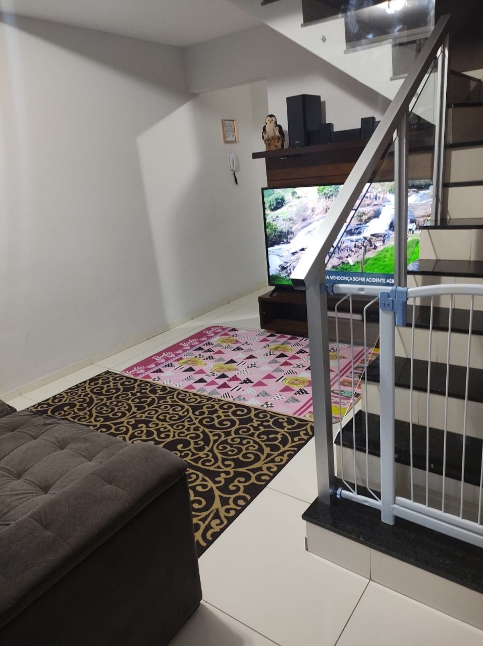 Casa à venda com 2 quartos, 90m² - Foto 2