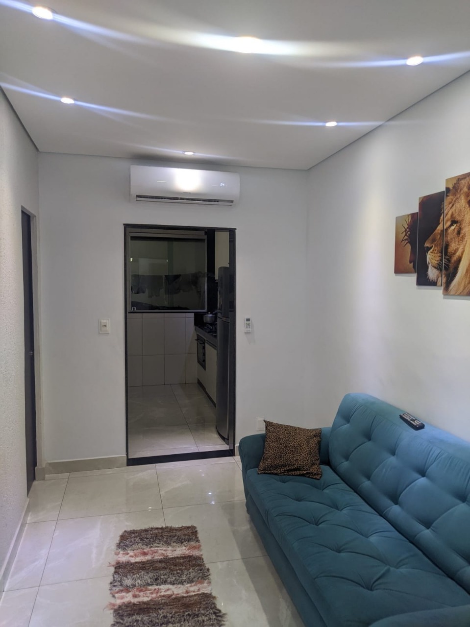 Casa à venda com 2 quartos, 80m² - Foto 3