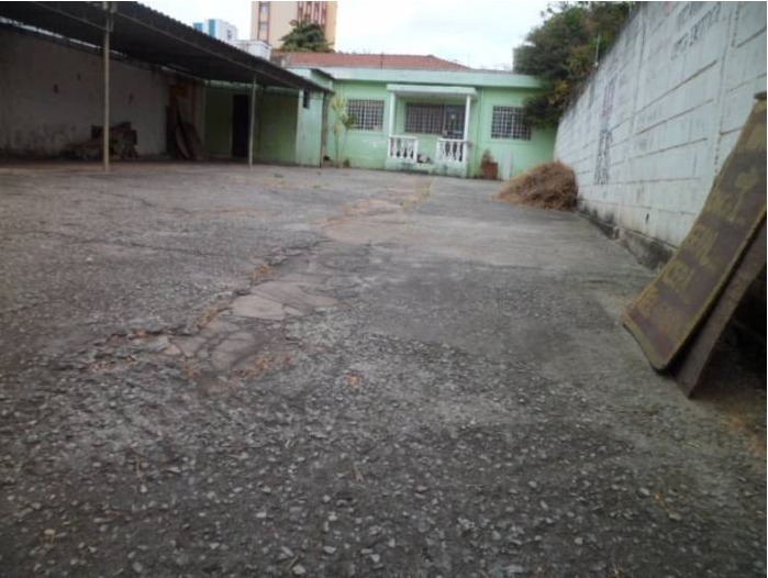 Terreno à venda, 360m² - Foto 1