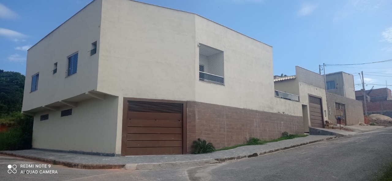 Casa à venda com 4 quartos, 257m² - Foto 13