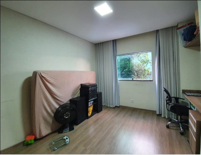 Casa à venda com 3 quartos, 125m² - Foto 13