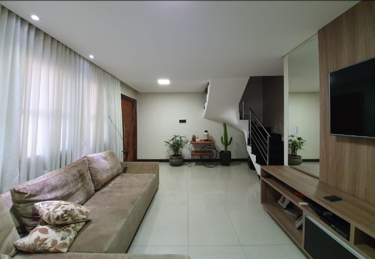 Casa à venda com 3 quartos, 125m² - Foto 3