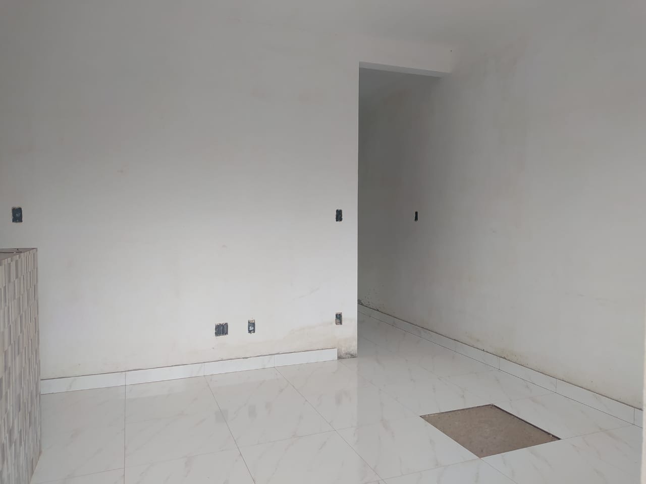 Apartamento à venda com 2 quartos, 64m² - Foto 1