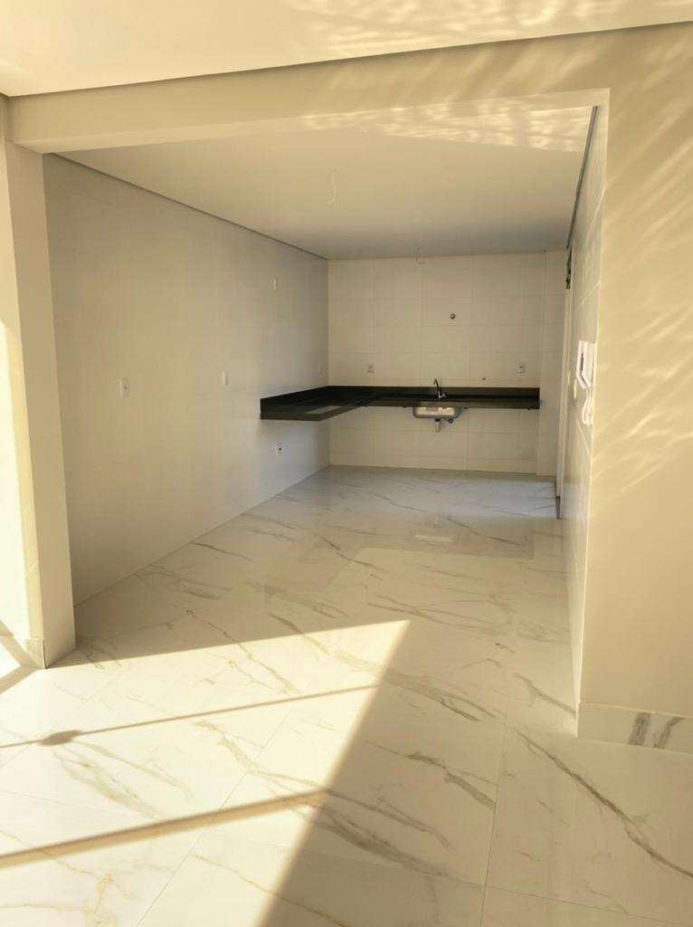 Apartamento à venda com 3 quartos, 95m² - Foto 14