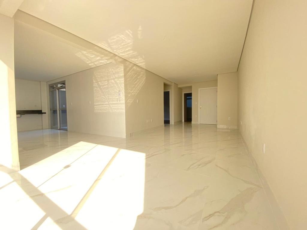 Apartamento à venda com 3 quartos, 95m² - Foto 8