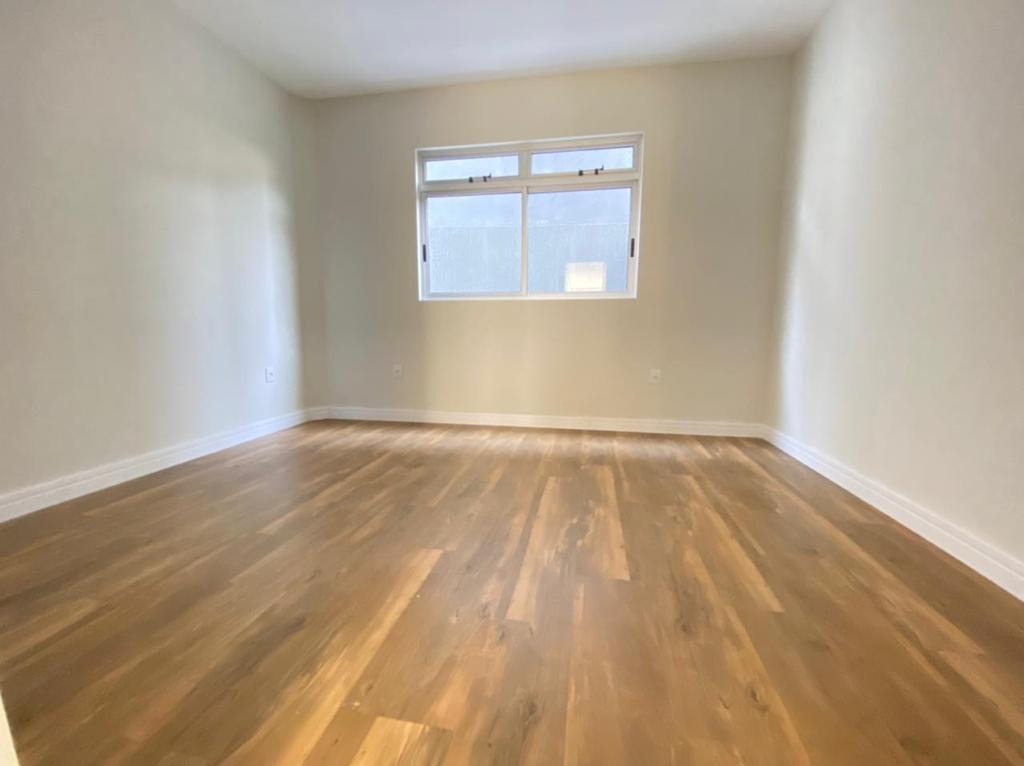 Apartamento à venda com 3 quartos, 95m² - Foto 7