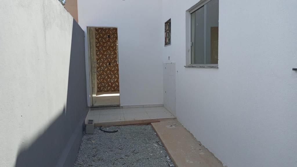 Casa à venda com 2 quartos, 50m² - Foto 9