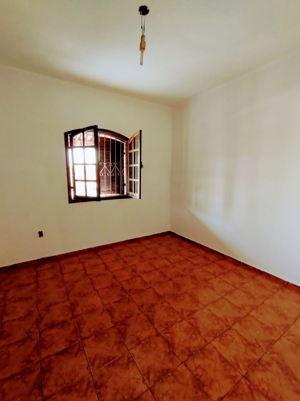 Casa à venda com 2 quartos, 360m² - Foto 7