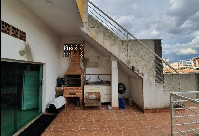 Casa à venda com 3 quartos, 150m² - Foto 9