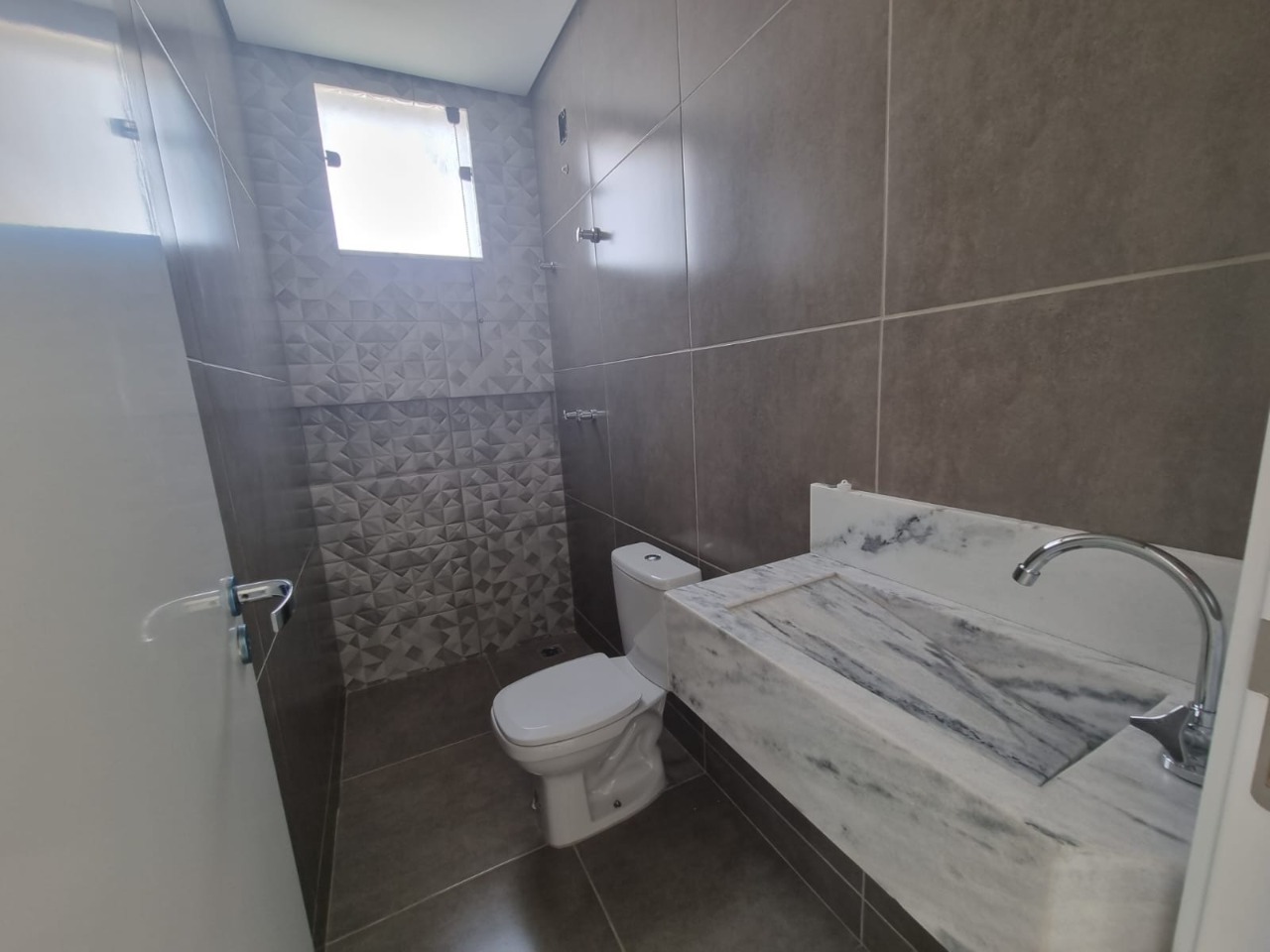 Casa à venda com 3 quartos, 100m² - Foto 16