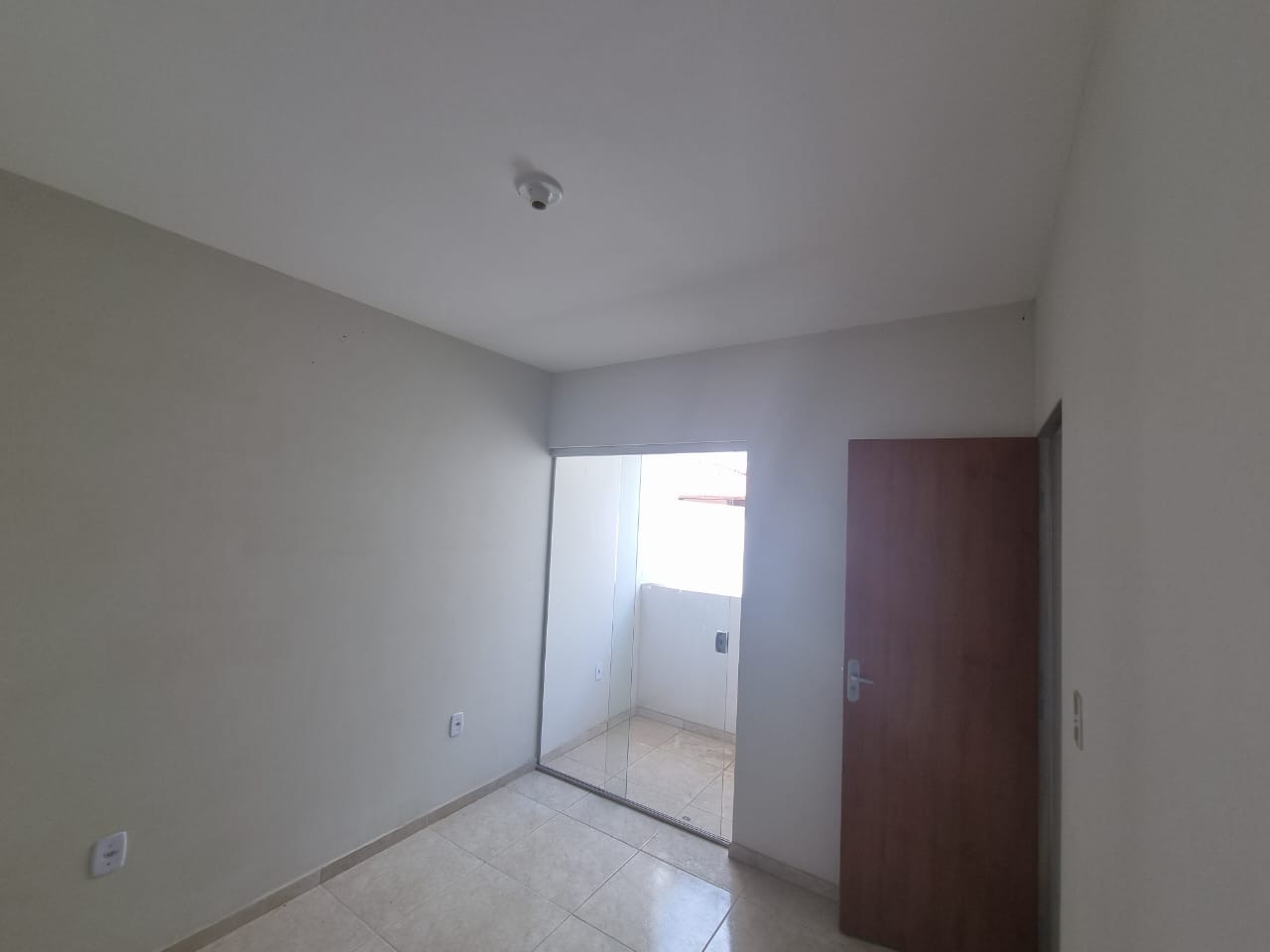 Casa à venda com 2 quartos, 68m² - Foto 11