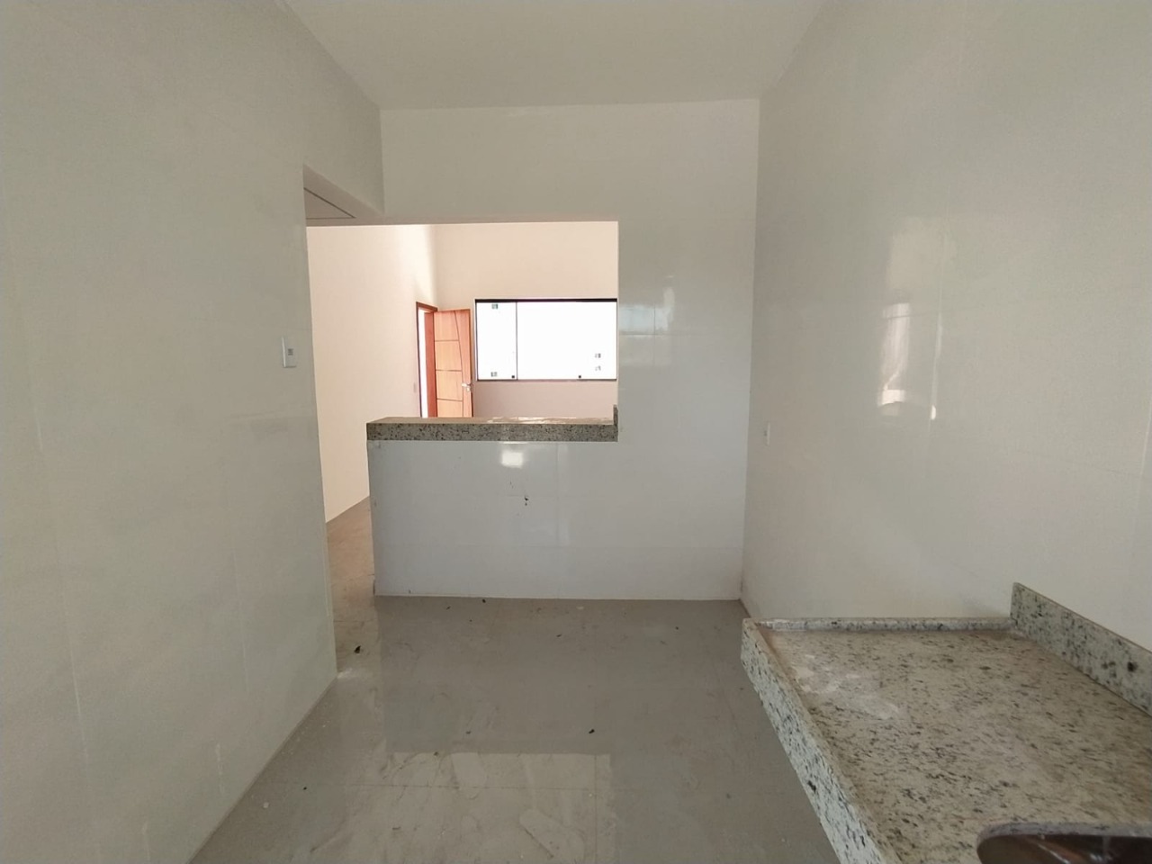 Casa à venda com 2 quartos, 61m² - Foto 6