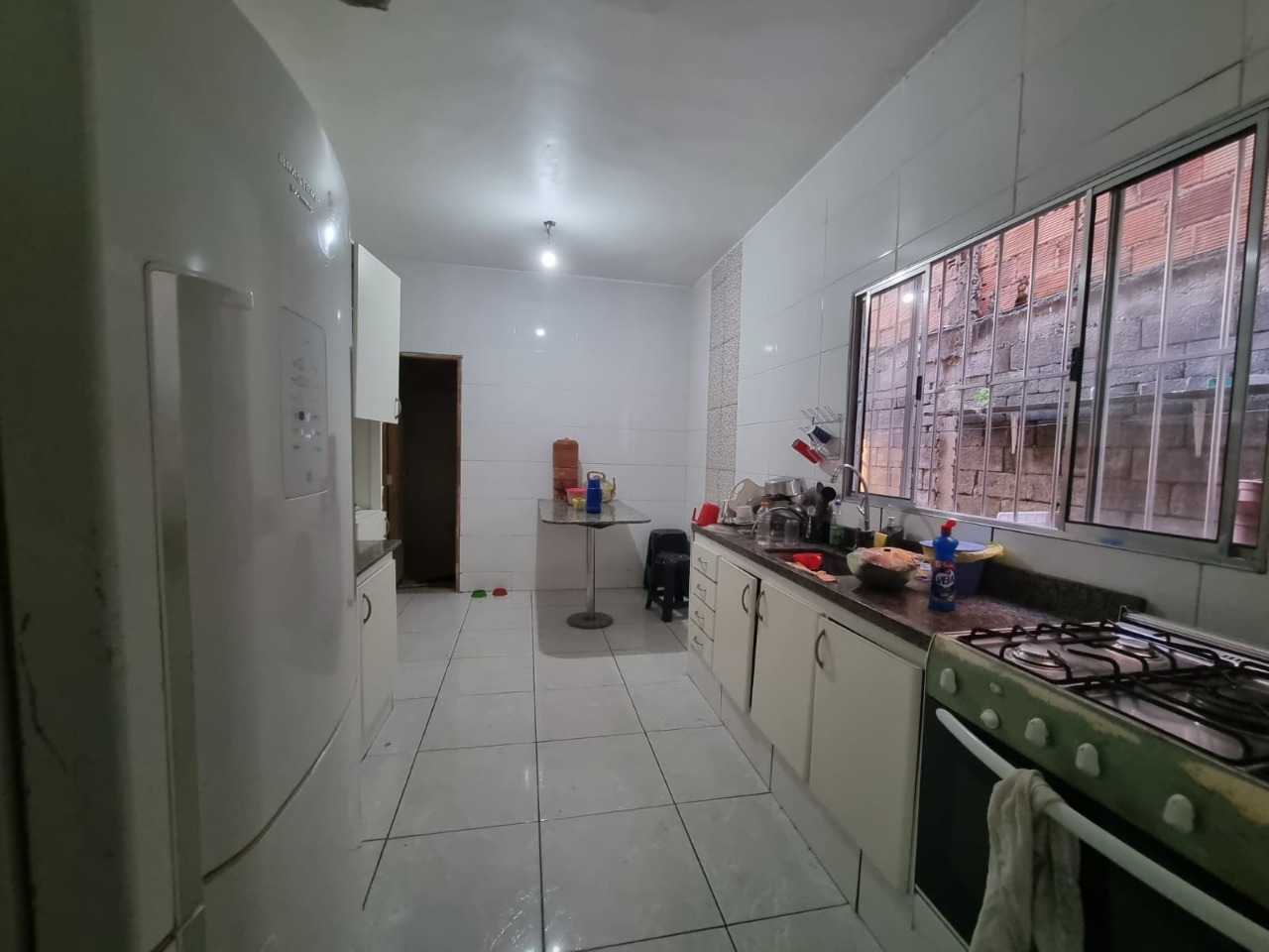 Casa à venda com 4 quartos, 200m² - Foto 11